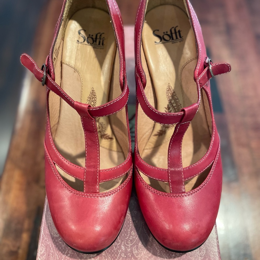 Red leather Mary Janes.
